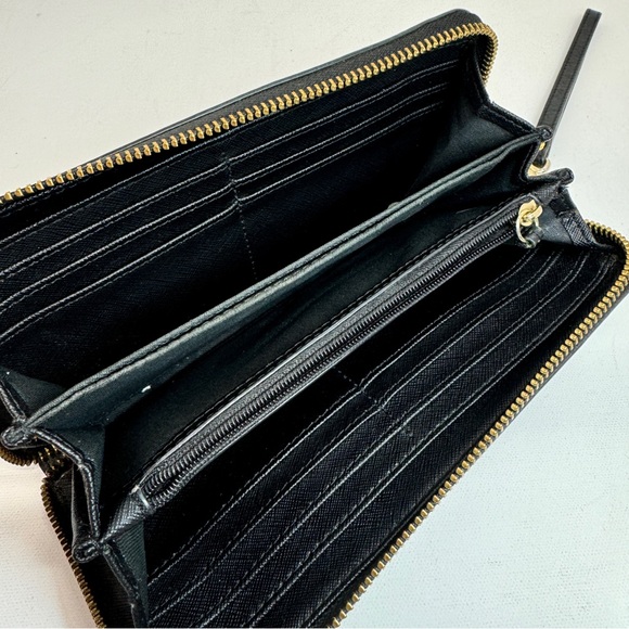 Fossil Black Leather Long Wallet/ Wristlet! 🖤 - Picture 14 of 14